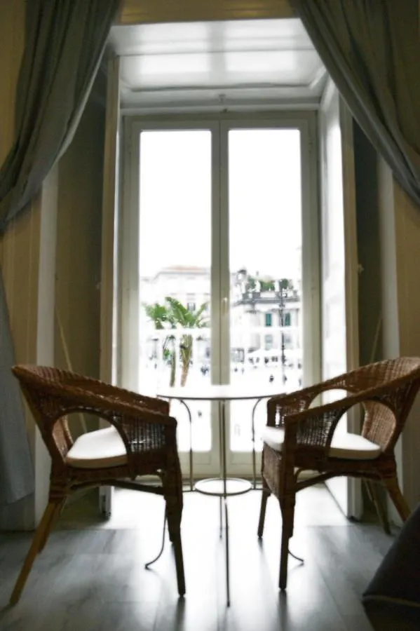 Vanzi Rooms Naples Italy